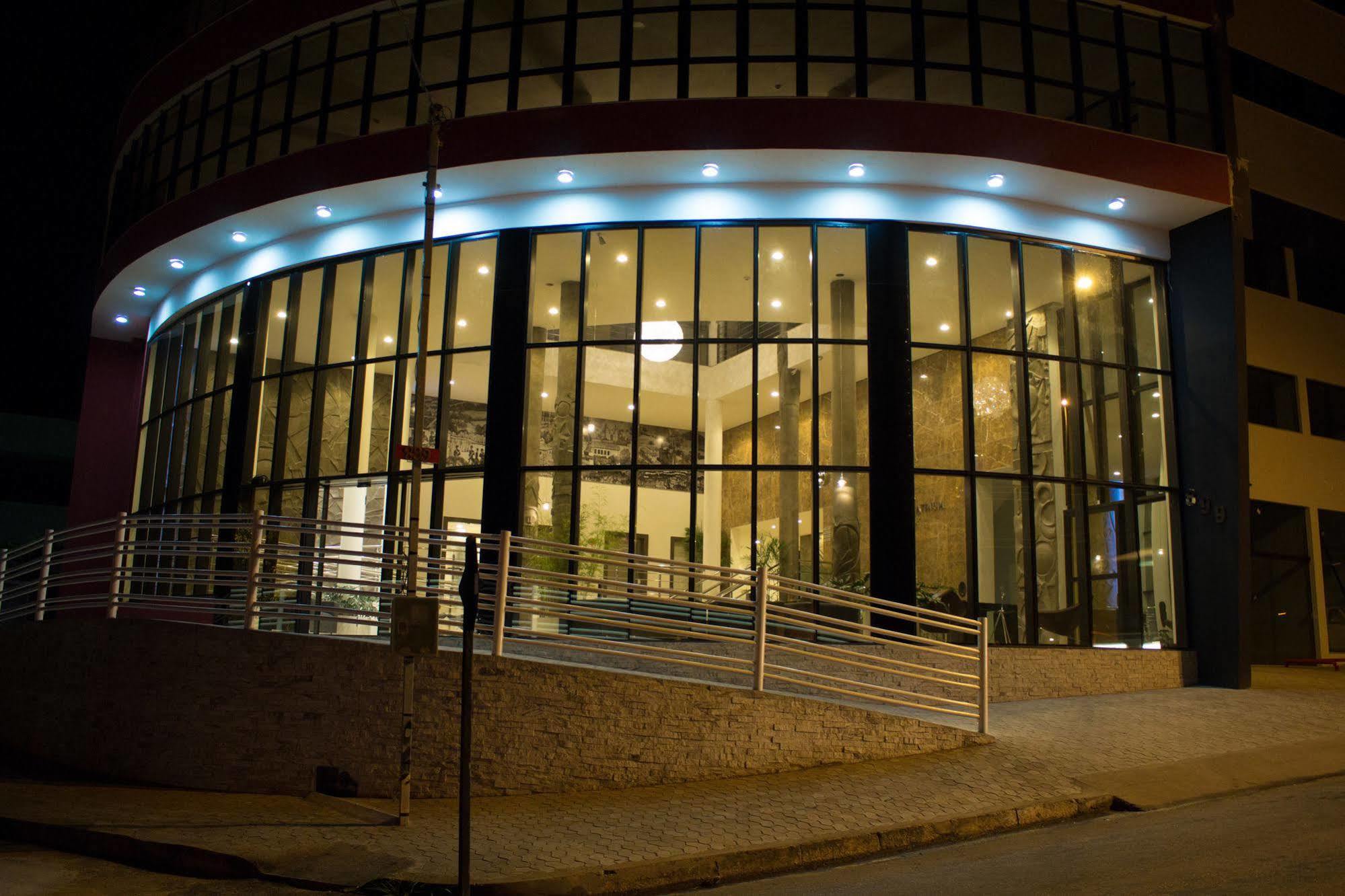 Minas Platinum Hotel & Convention Conselheiro Lafaiete Eksteriør bilde